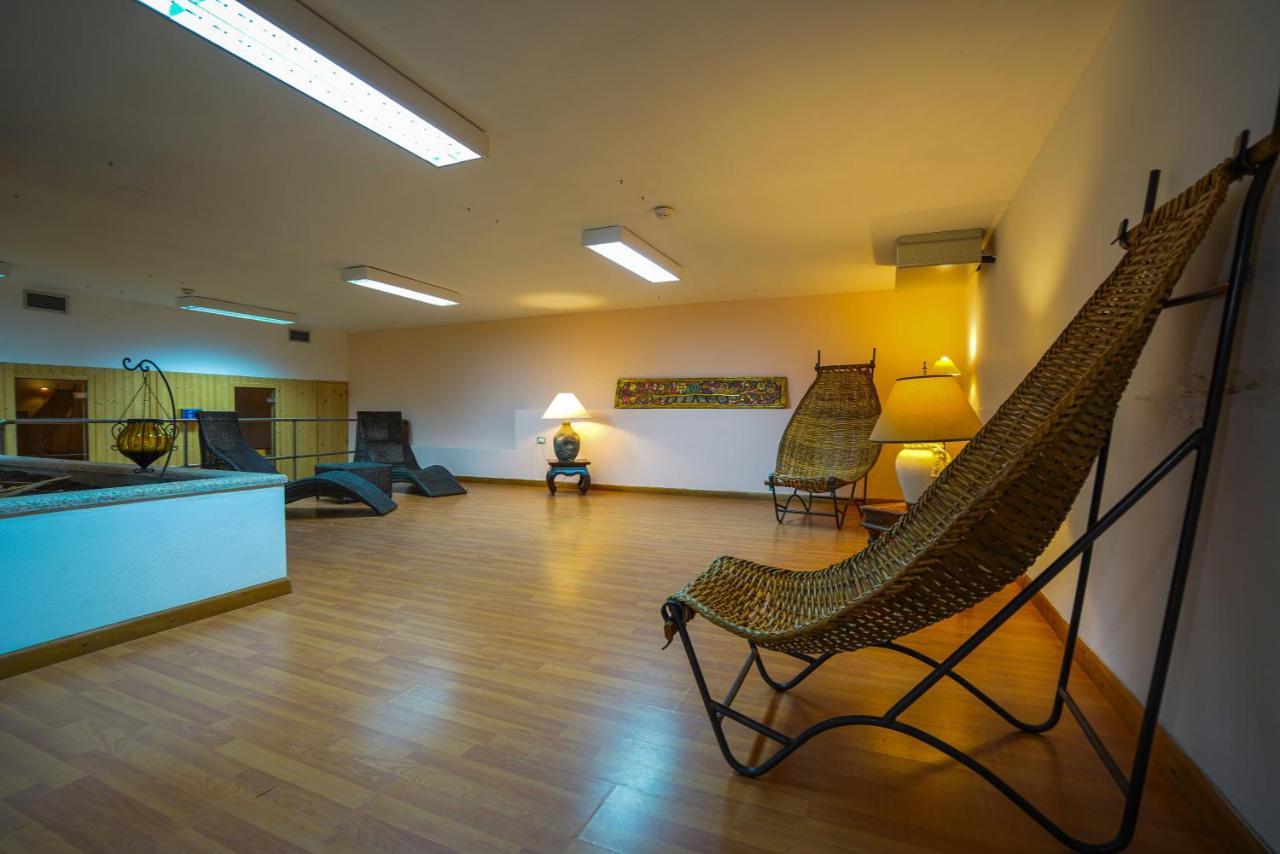 Borgo Saraceno Hotel-Residence サンタ・テレーザ・ガッルーラ エクステリア 写真