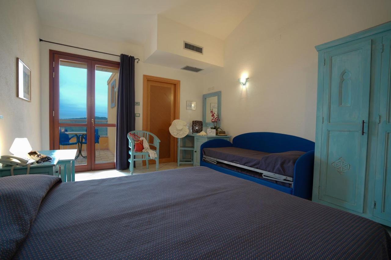 Borgo Saraceno Hotel-Residence サンタ・テレーザ・ガッルーラ エクステリア 写真